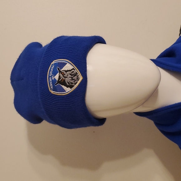 Oldham Athletic AFC Toque and Scarf - Picture 3 of 6